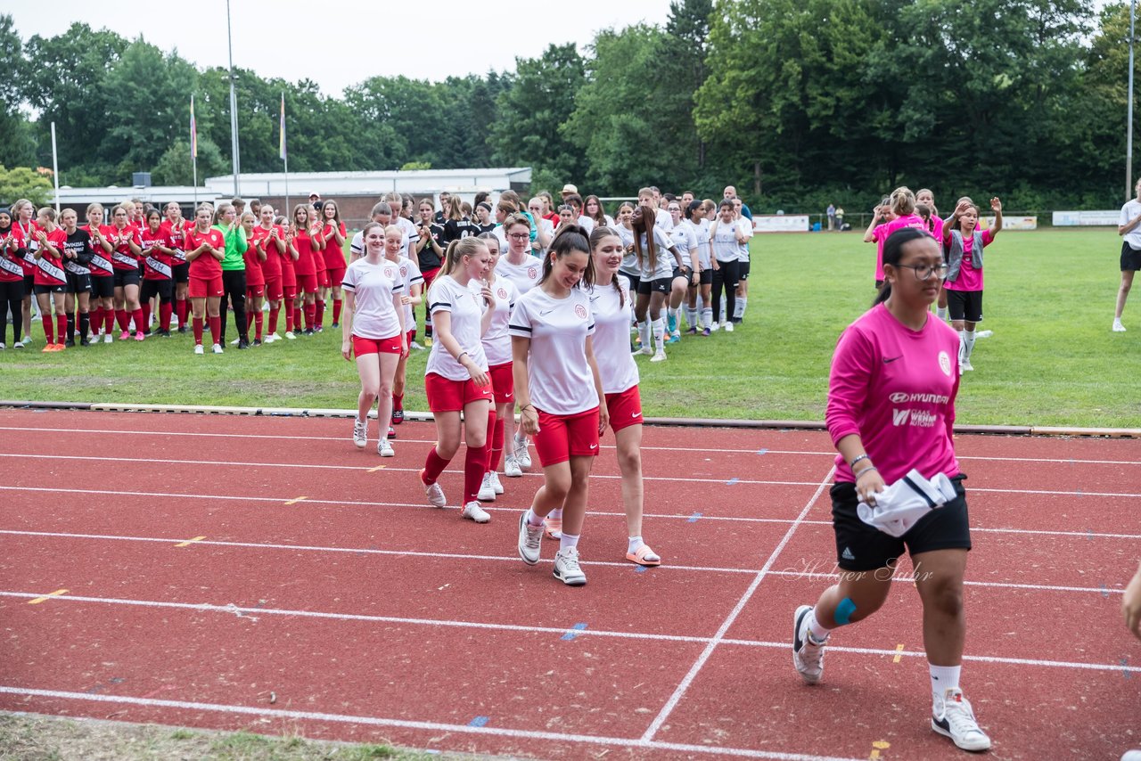 Bild 104 - Loewinnen Cup